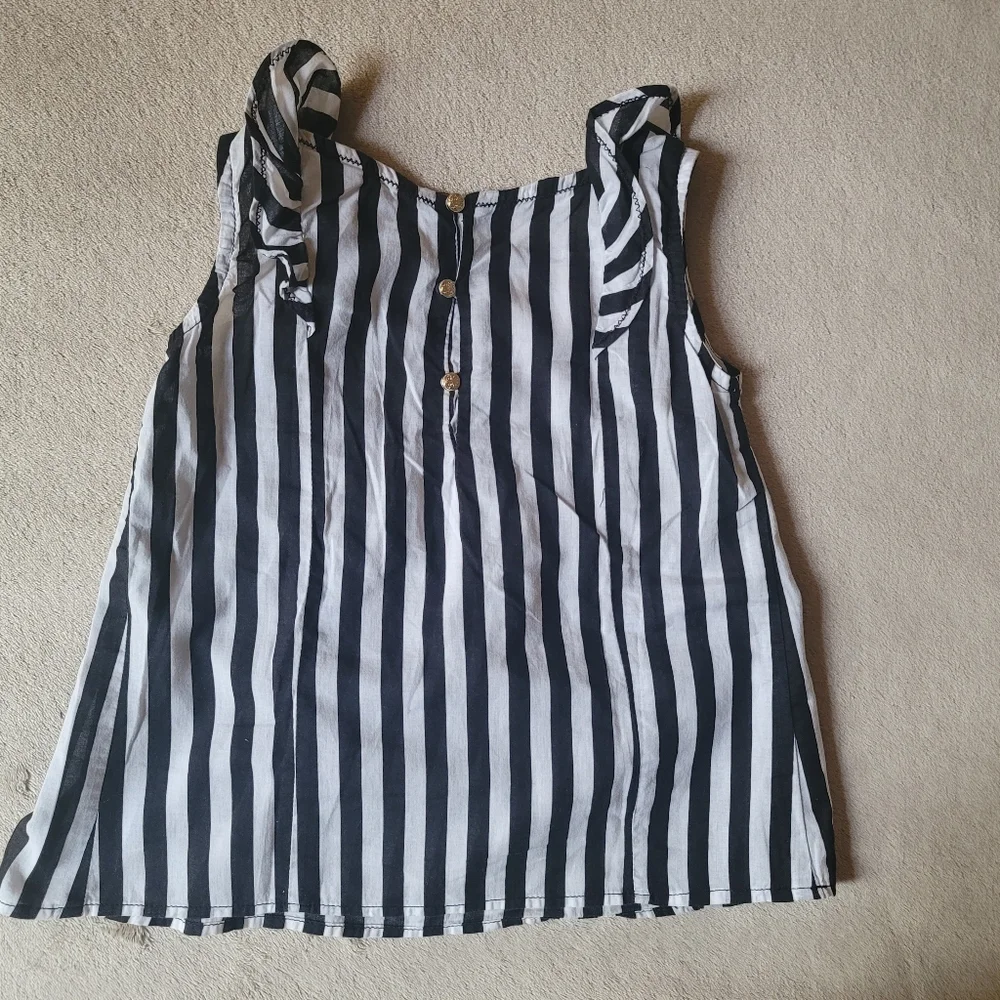Zara Girl Black/White Striped Top with Flutter Size 4-5 (110cm)